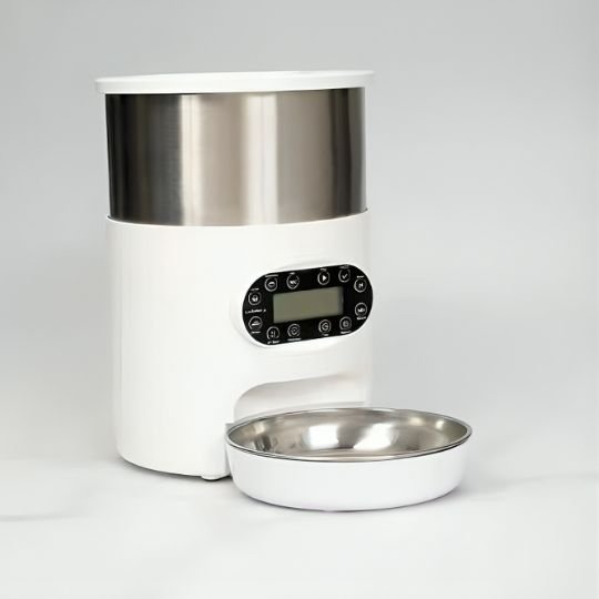 Distributeur nourriture chat automatique autonome